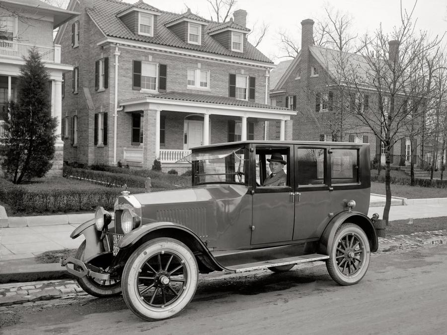  Velie Six Sedan 1921 года  (фото 1 из 1)